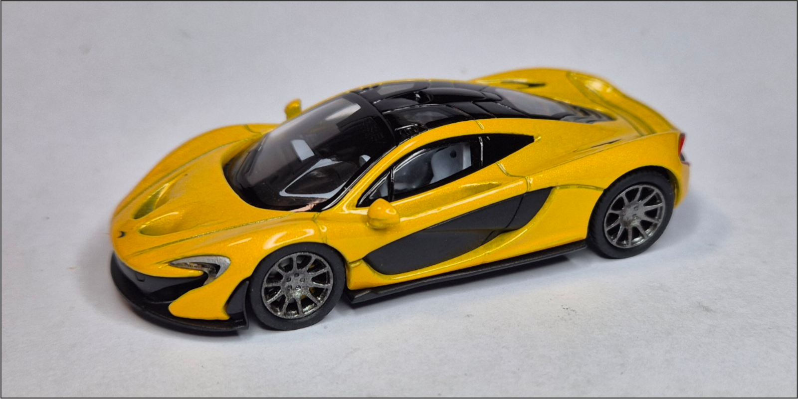 PosterCars - Mclaren P1