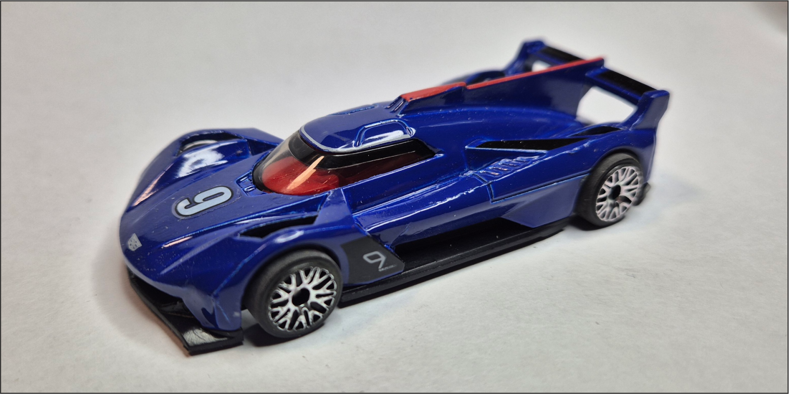 Hot Wheels Mainline - Cadillac GTP Hypercar
