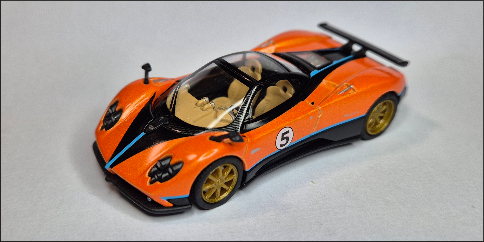 PosterCars - Pagani Zonda F