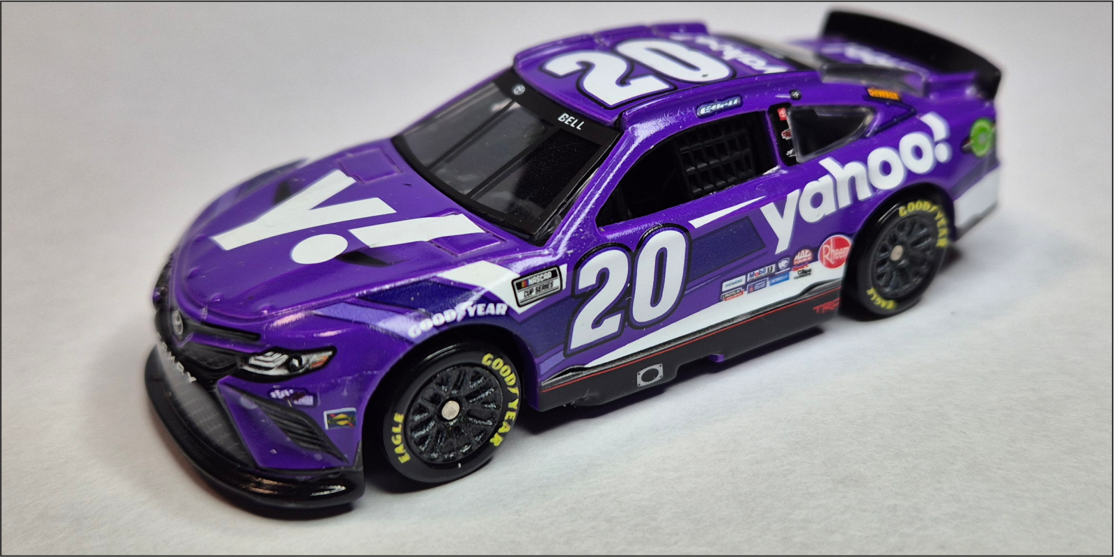 Lionel Racing - Christopher Bell #20 Yahoo 2022 Camry